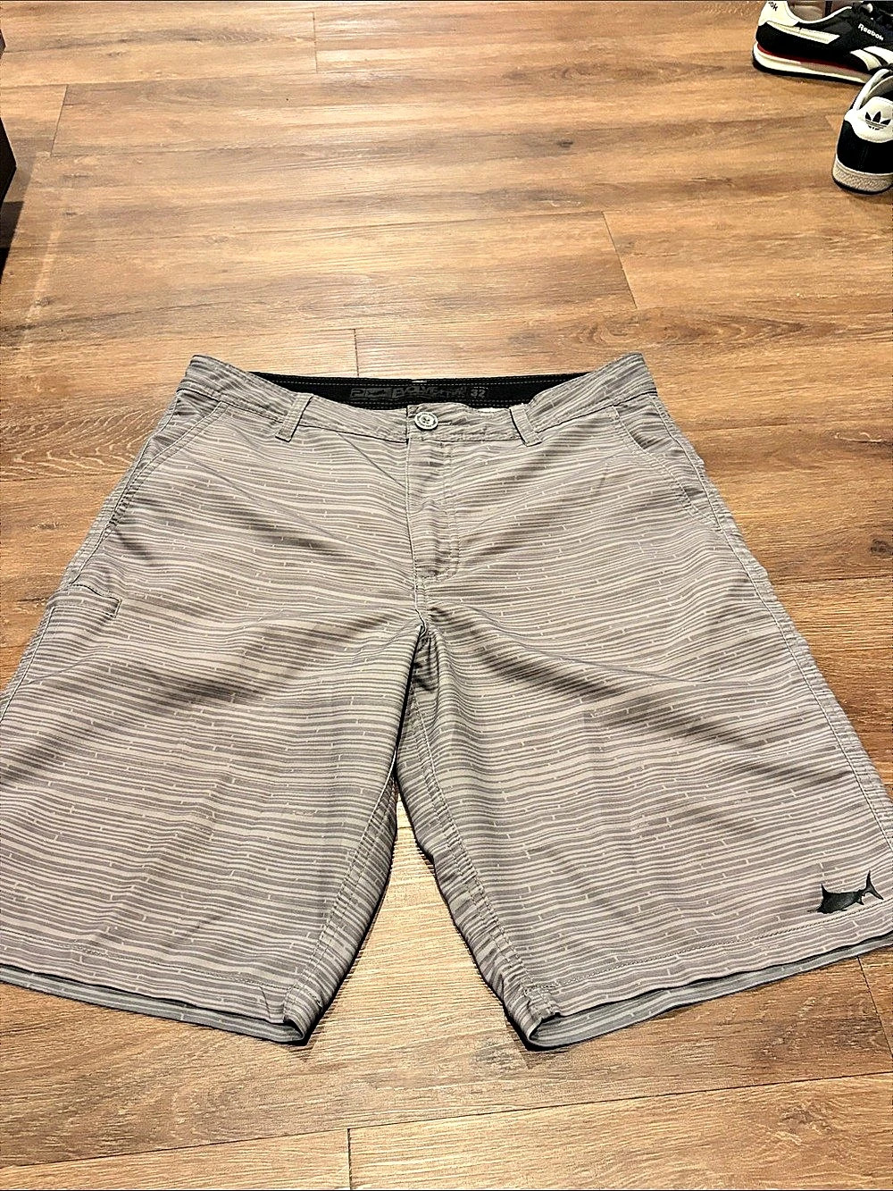 Pelagic Men's Hybrid Shorts in Gray Waist 32